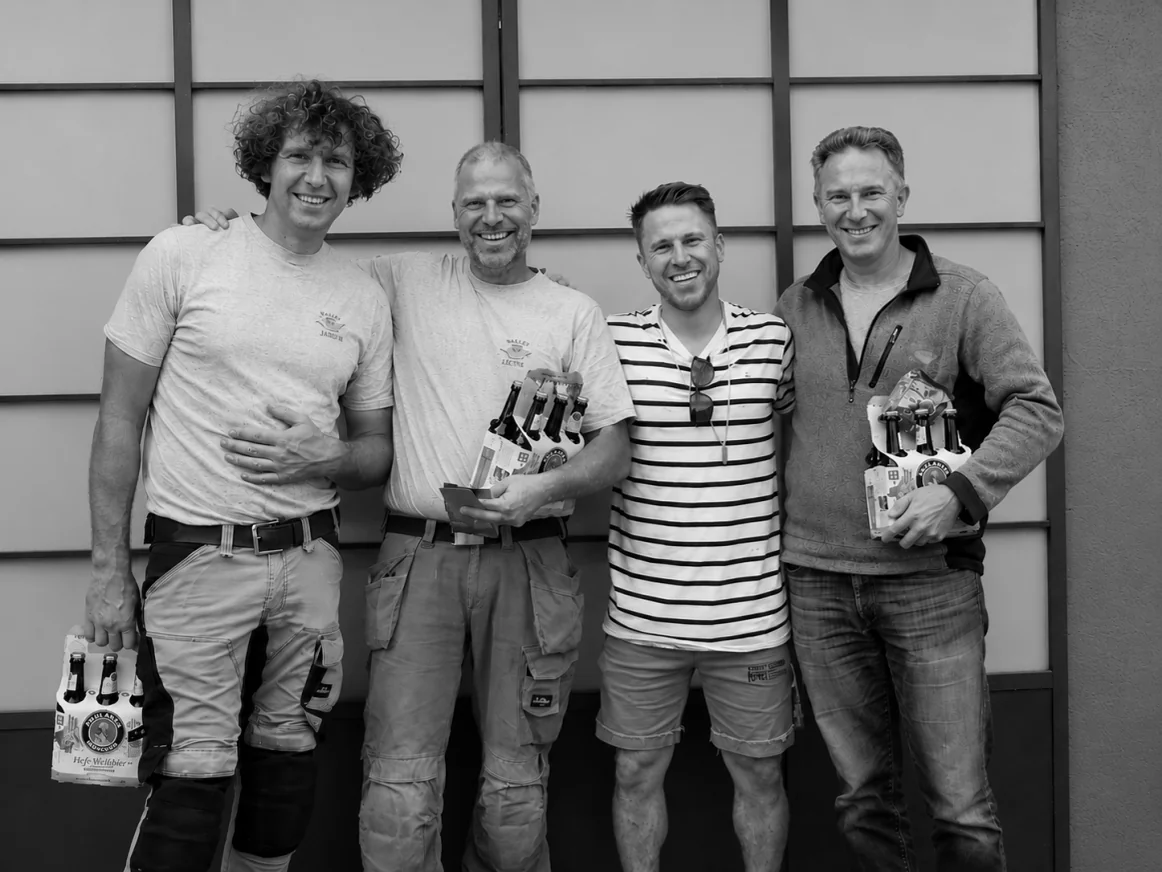 Jason with Devra, Tom and Milano after a day on the tools