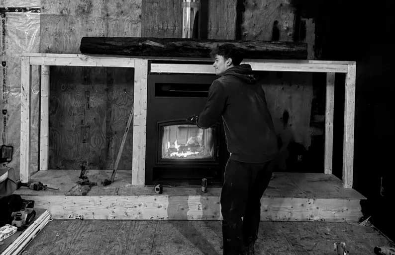 Installing the fireplace during winter