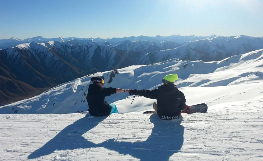 Snowboarding at Cardrona Alpine Resort
